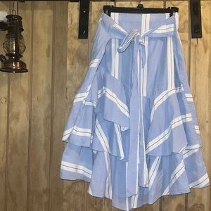 PO: Zara women’s skirt.